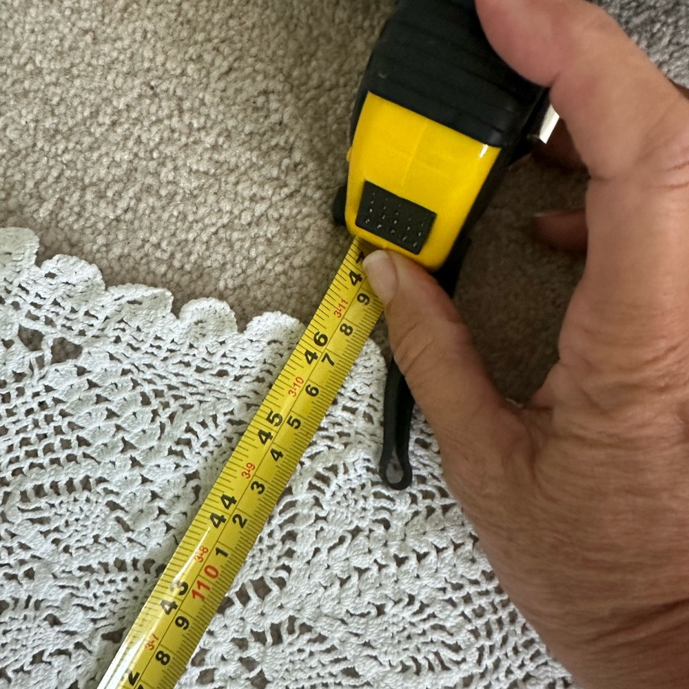 Lace round tablecloth